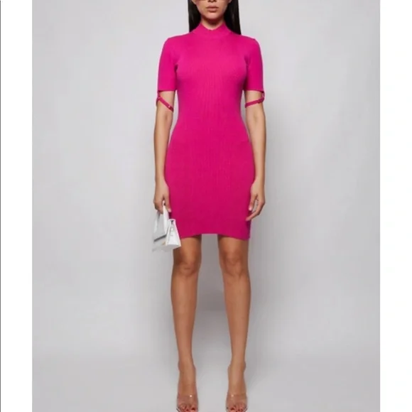 【送料&関税込】Jacquemus Ruched Strapped Dress 0400018314219_TERRACOTTA?wid=